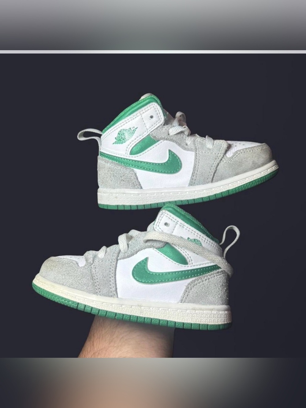 Nike Boys Air Jordan 1 Mid SE Toddler Sneakers